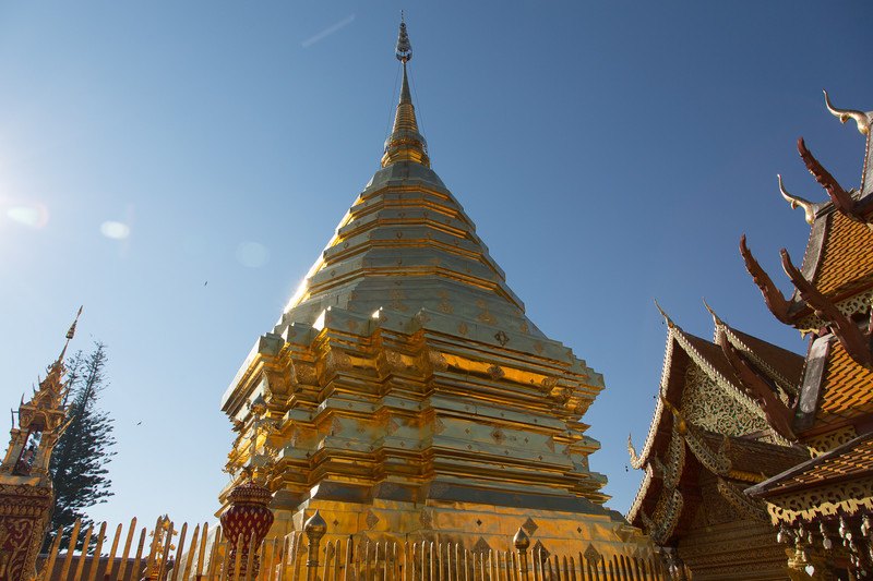 素贴双龙寺金塔